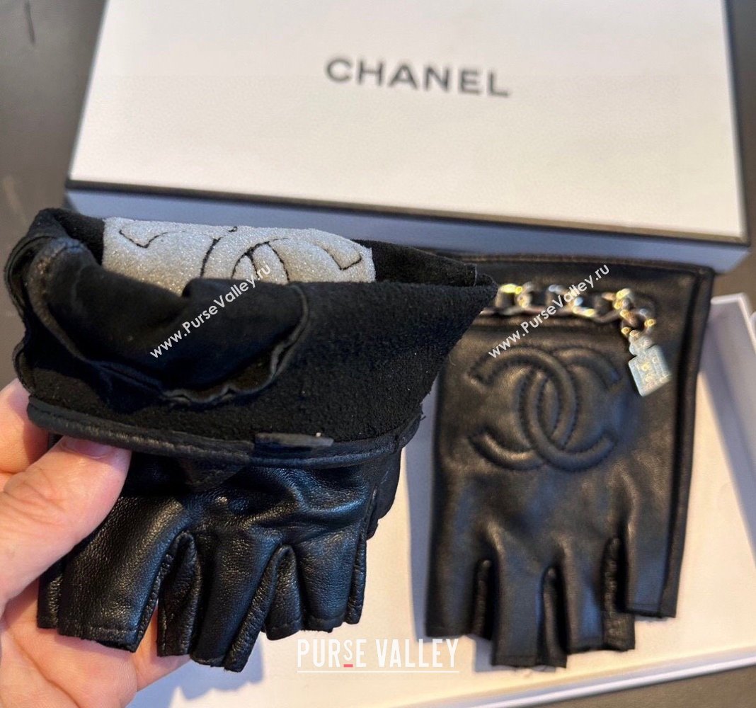 Chanel Lambskin Short Gloves with Chain Black 2024 0111 (XMN-240111094)