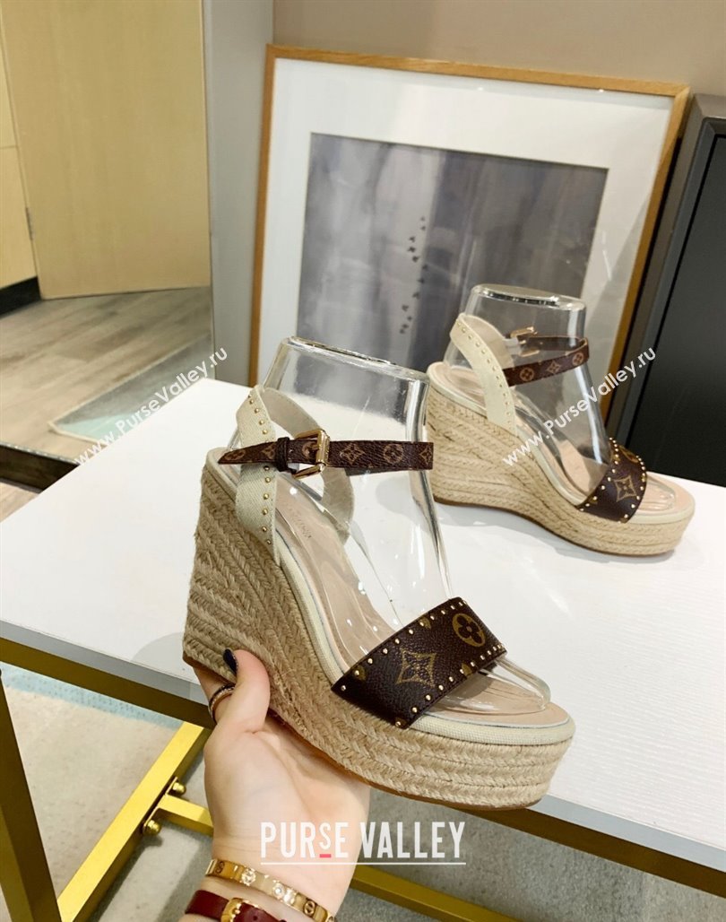 Louis Vuitton Starboard Wedge Sandals 12cm in Canvas and Leather with Studs White 2024 (MD-240320104)