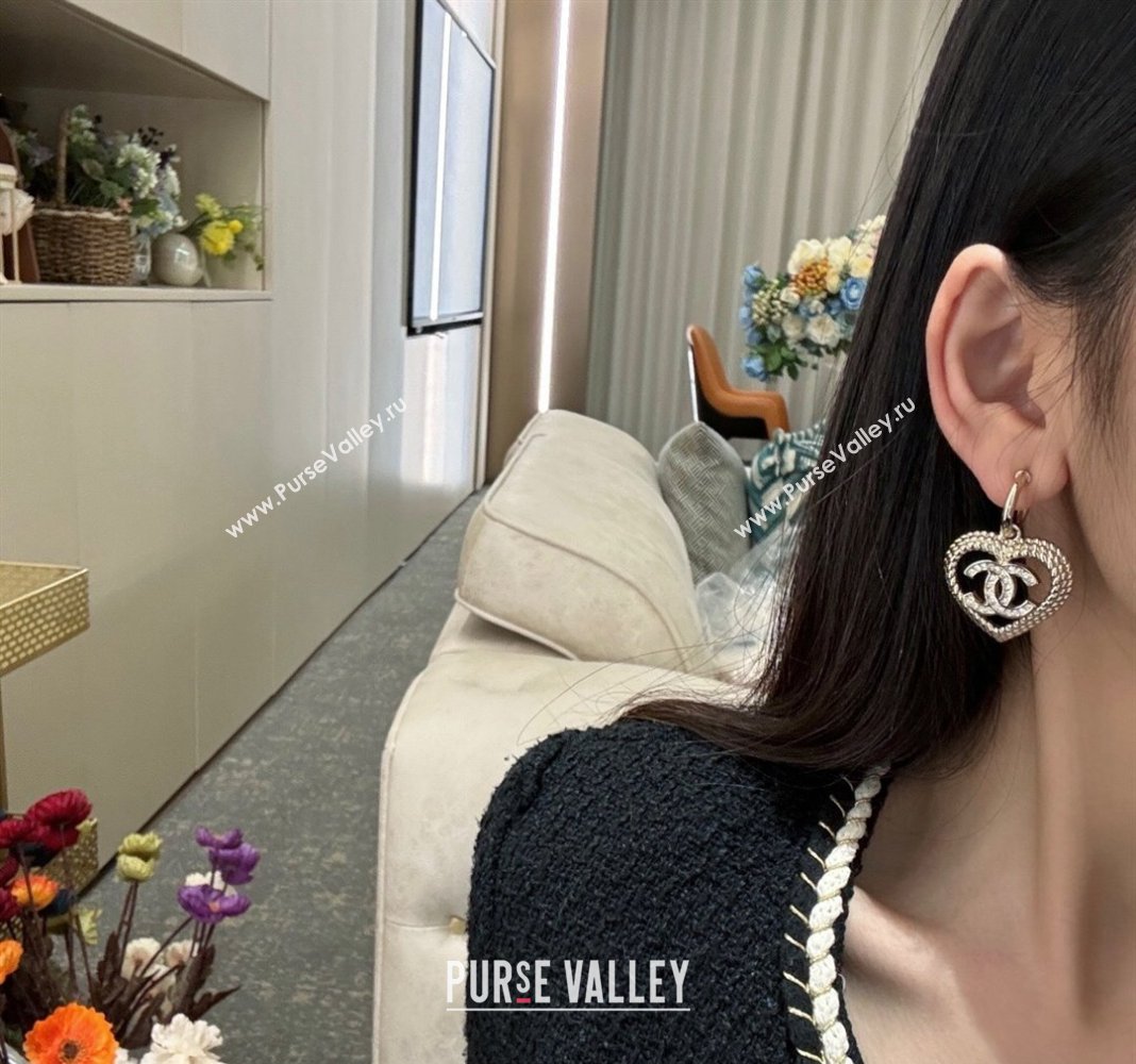 Chanel Heart Short Earrings with Chain 2024 0409 (YF-240409046)