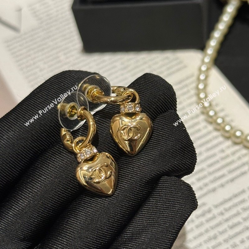 Chanel Love Short Earrings Gold 2024 040801 (YF-240408149)