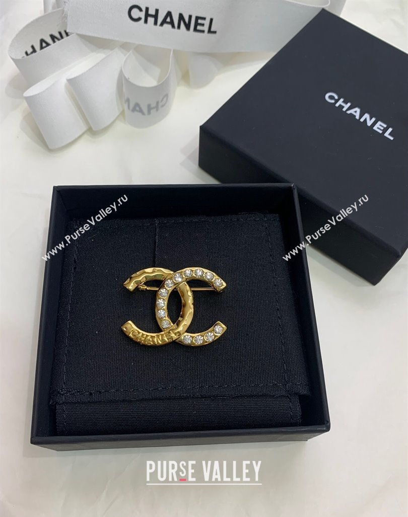 Chanel CC Brooch with Crystals Gold 2024 040801 (YF-240408134)