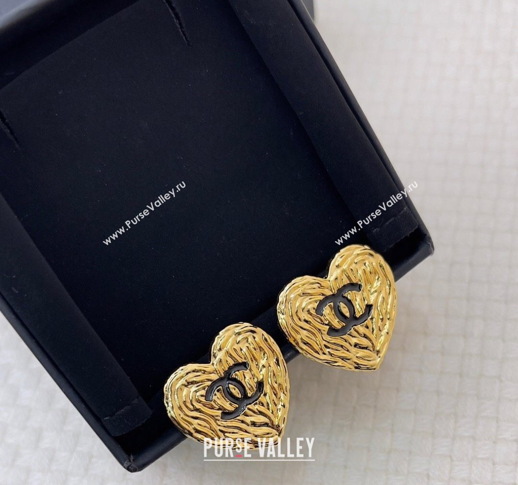 Chanel Heart Stud Earrings Gold 2024 0408 (YF-240408154)
