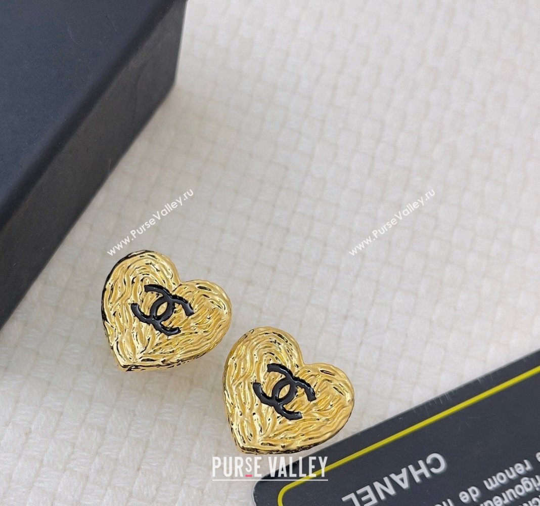 Chanel Heart Stud Earrings Gold 2024 0408 (YF-240408154)