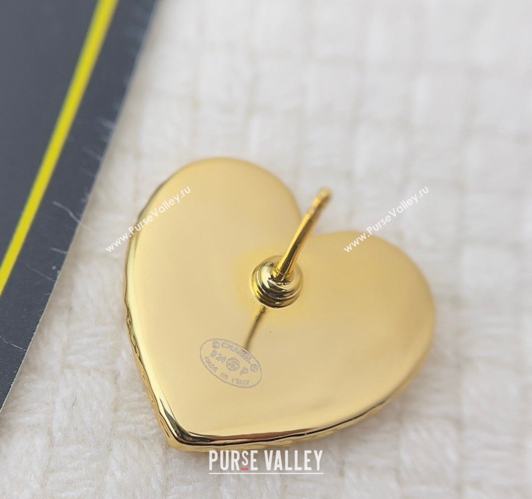 Chanel Heart Stud Earrings Gold 2024 0408 (YF-240408154)