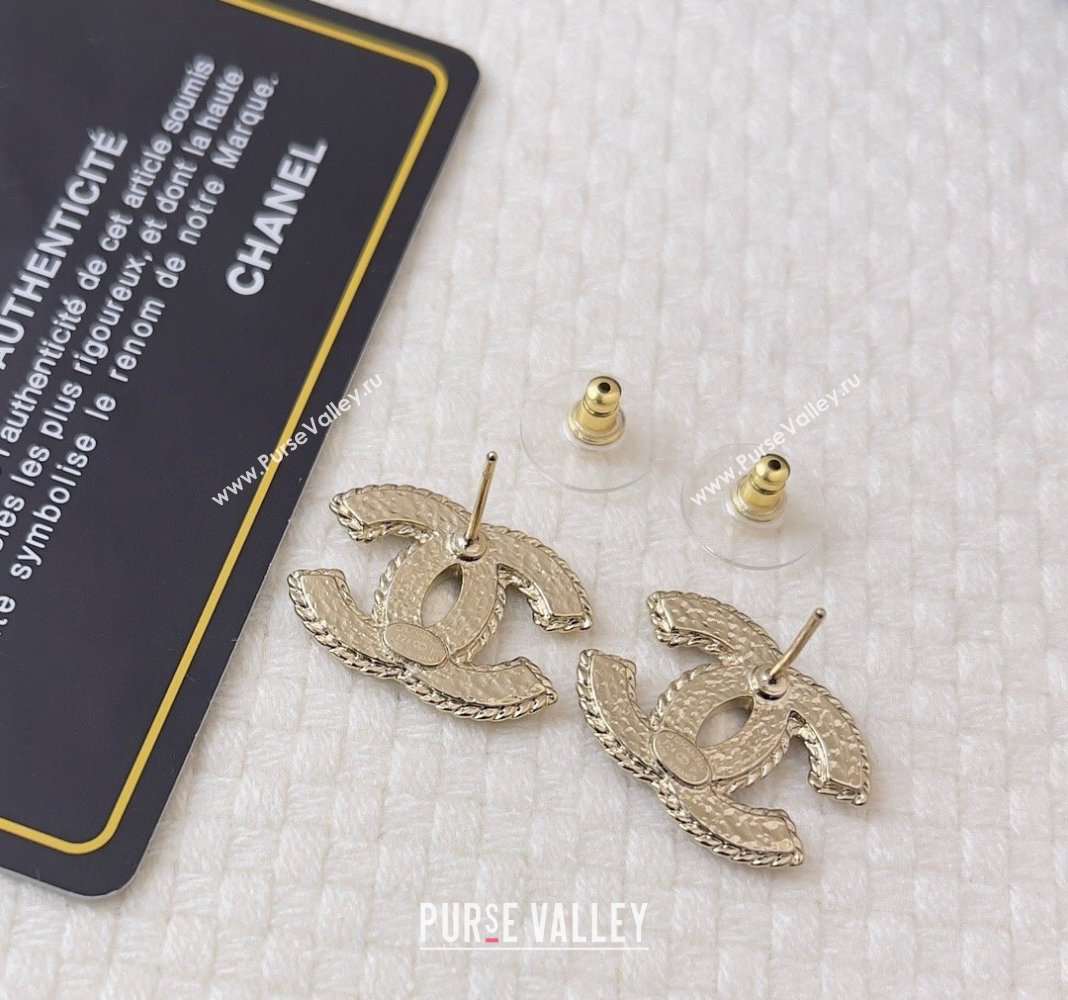 Chanel CC Stud Earrings Black/Gold 2024 040901 (YF-240409039)