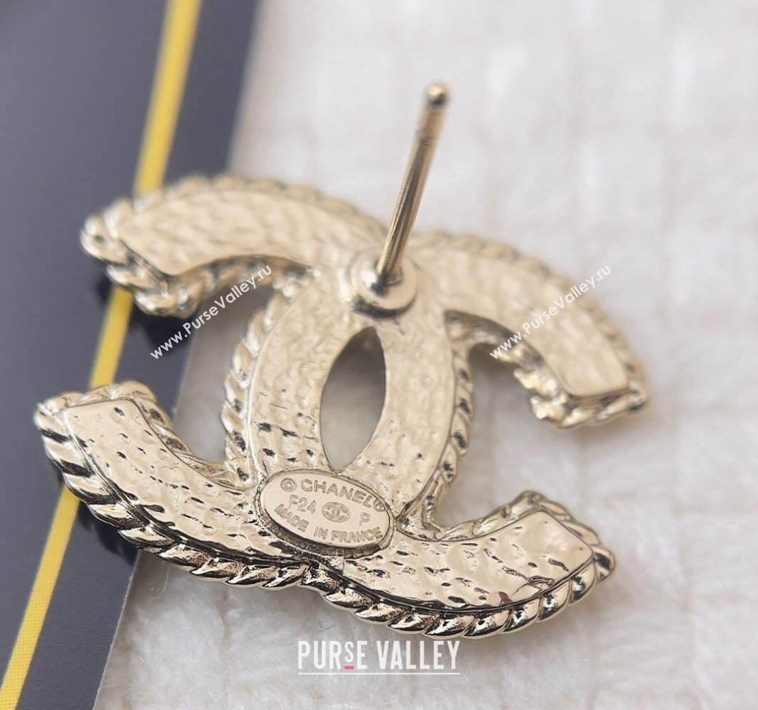 Chanel CC Stud Earrings Black/Gold 2024 040901 (YF-240409039)