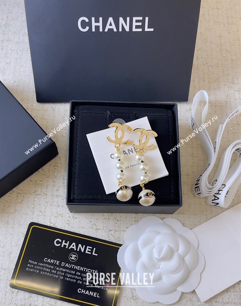 Chanel Pearl Pendant Earrings 2024 0510 (YF-240511011)