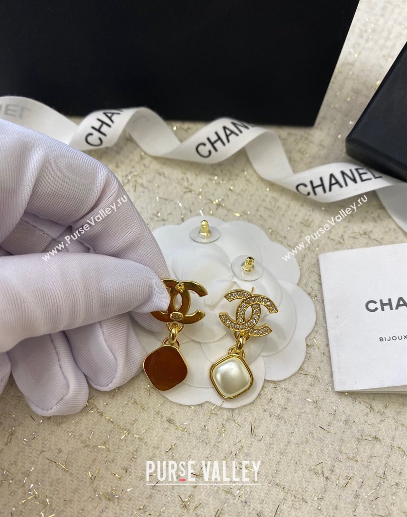 Chanel Pearl Short Earrings 2024 051140 (YF-240511040)