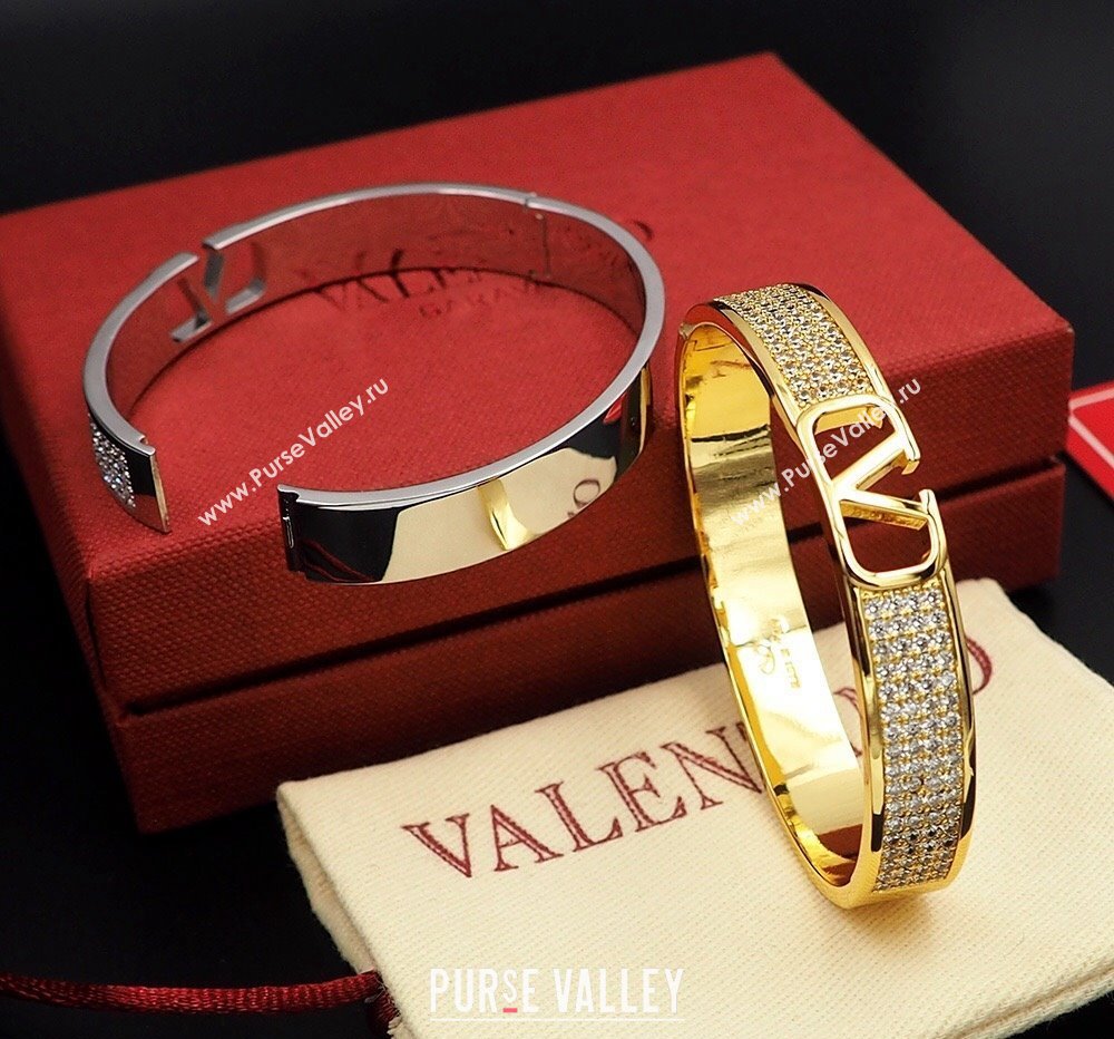 Valentino VLogo Bracelet with Strass 2024 0511 (YF-240511055)