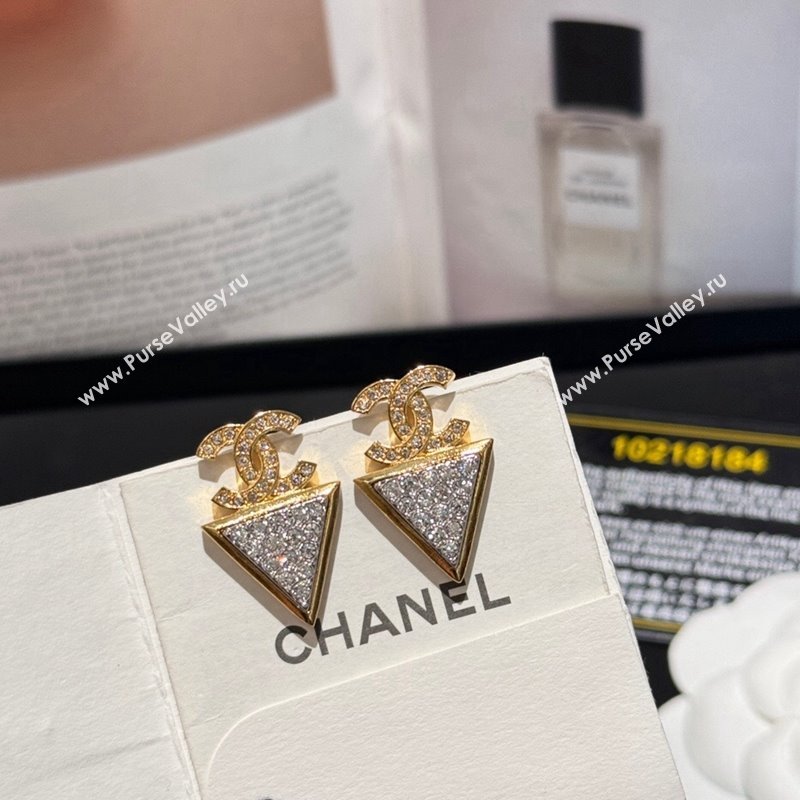 Chanel Triangle Short Earrings Glitter 2024 0614 (YF-240614112)