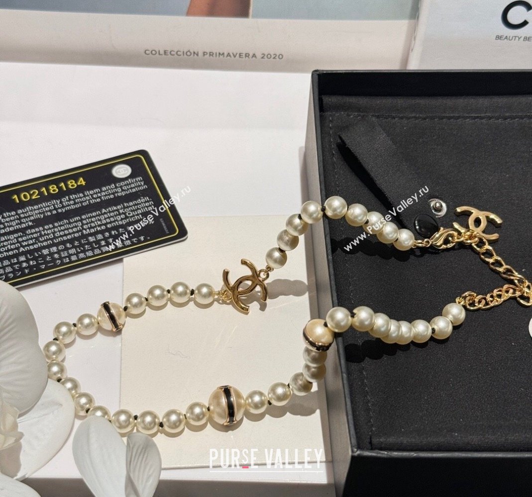 Chanel Pearls Short Necklace White/Black 2024 0614 (YF-240614101)