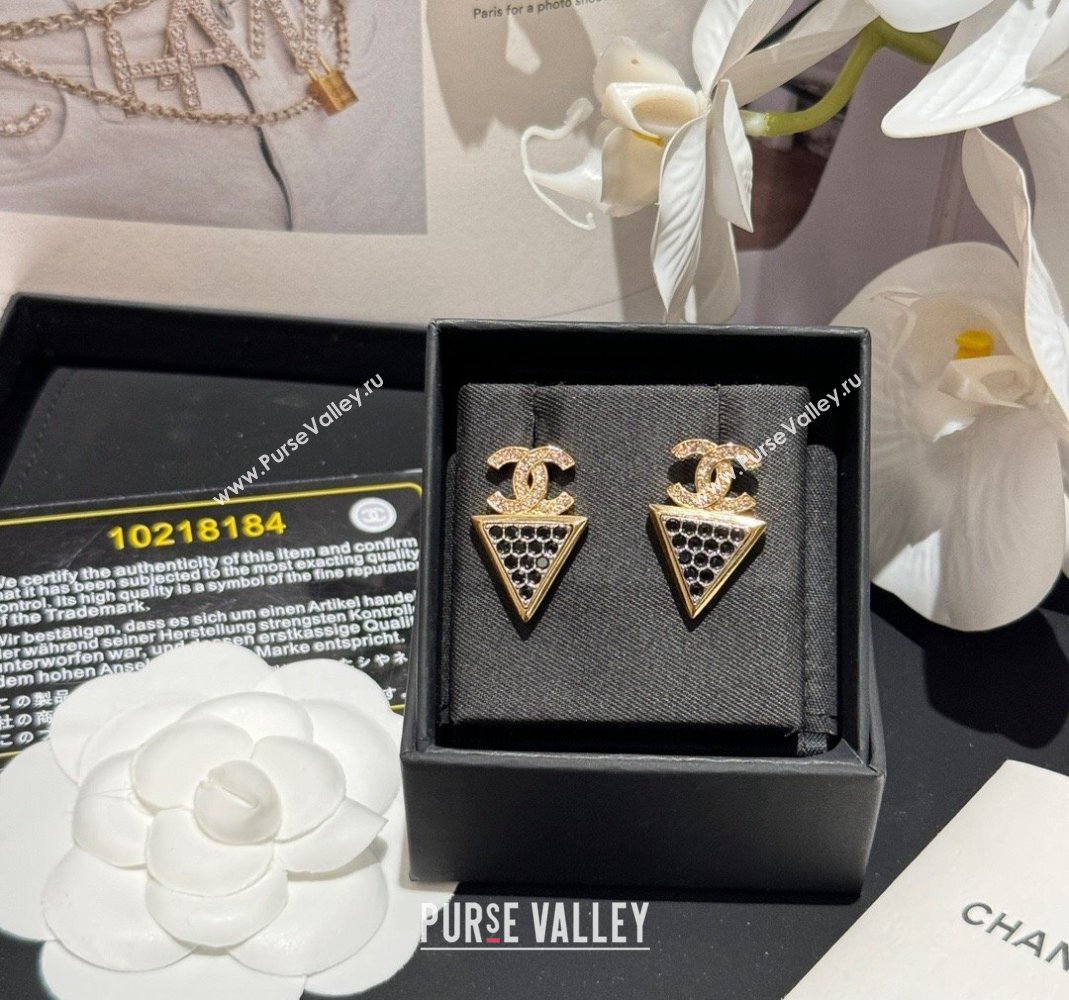 Chanel Triangle Short Earrings Black Strass 2024 0614 (YF-240614111)