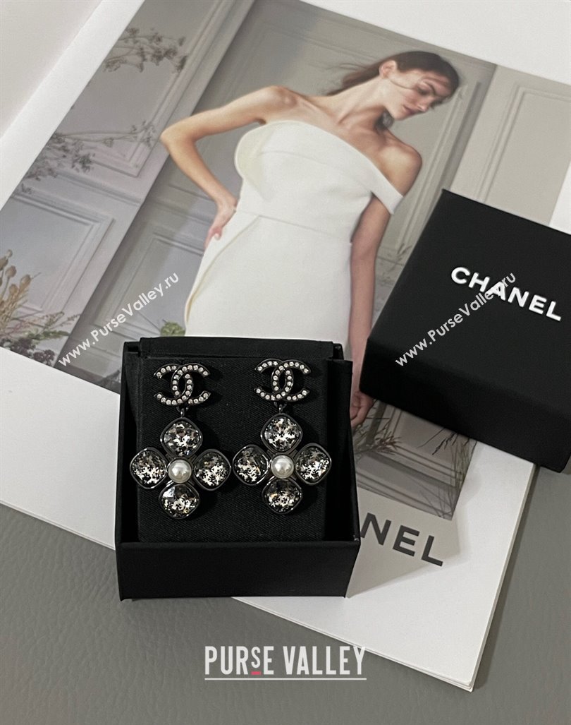 Chanel Strass Short Earrings Black 2024 0614 (YF-240614115)