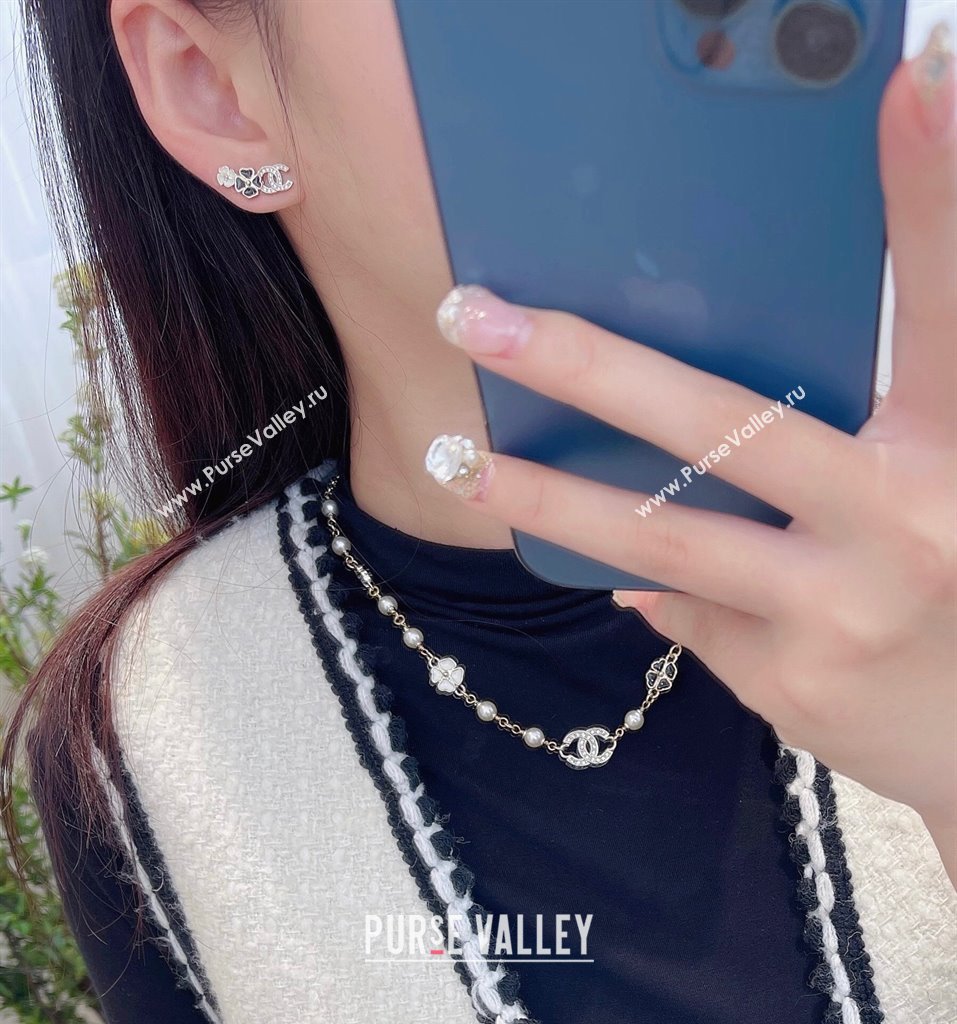 Chanel Bloom Stud Earrings Black/White 2025 0320 (YF-250320017)