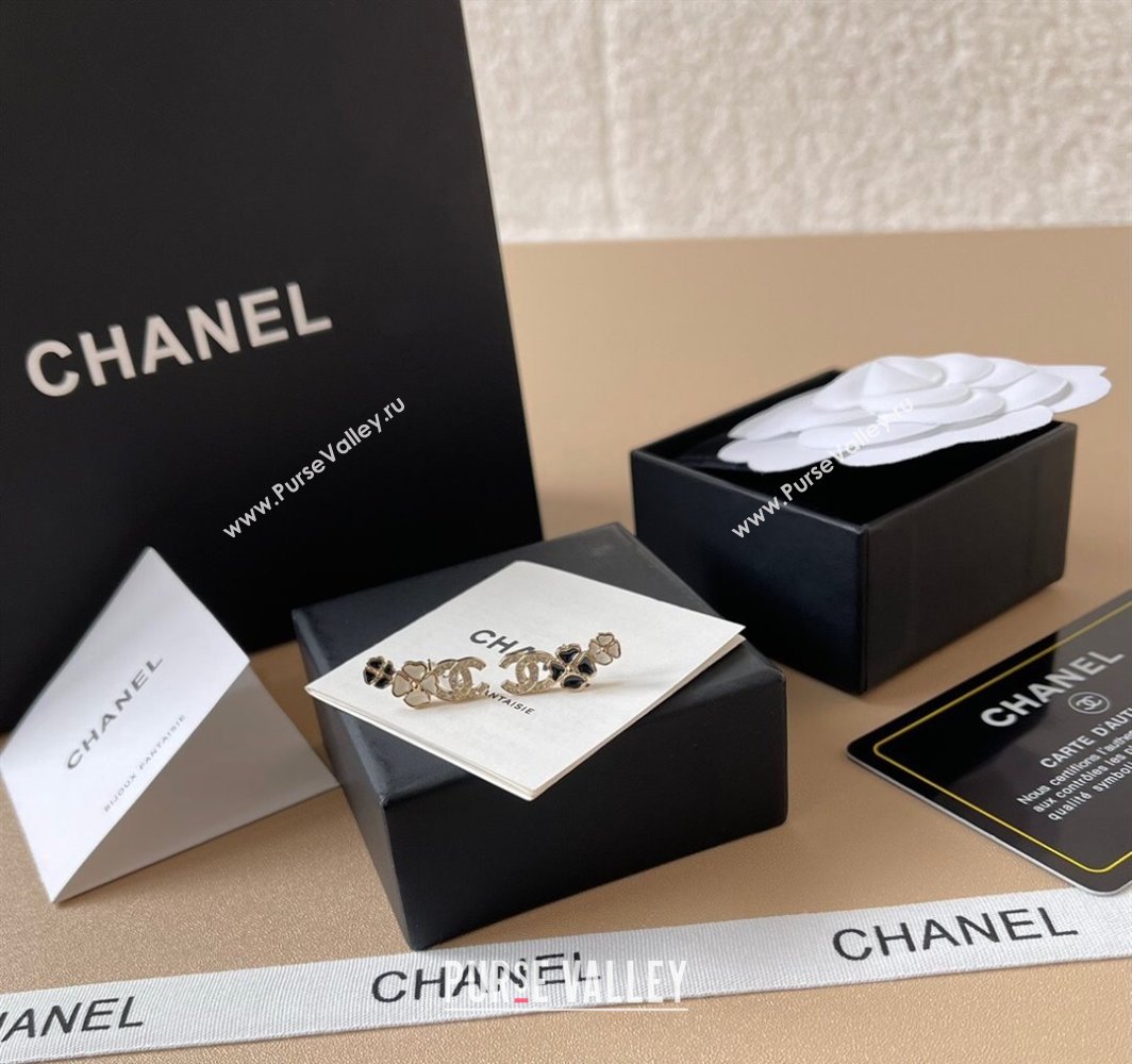 Chanel Bloom Stud Earrings Black/White 2025 0320 (YF-250320017)