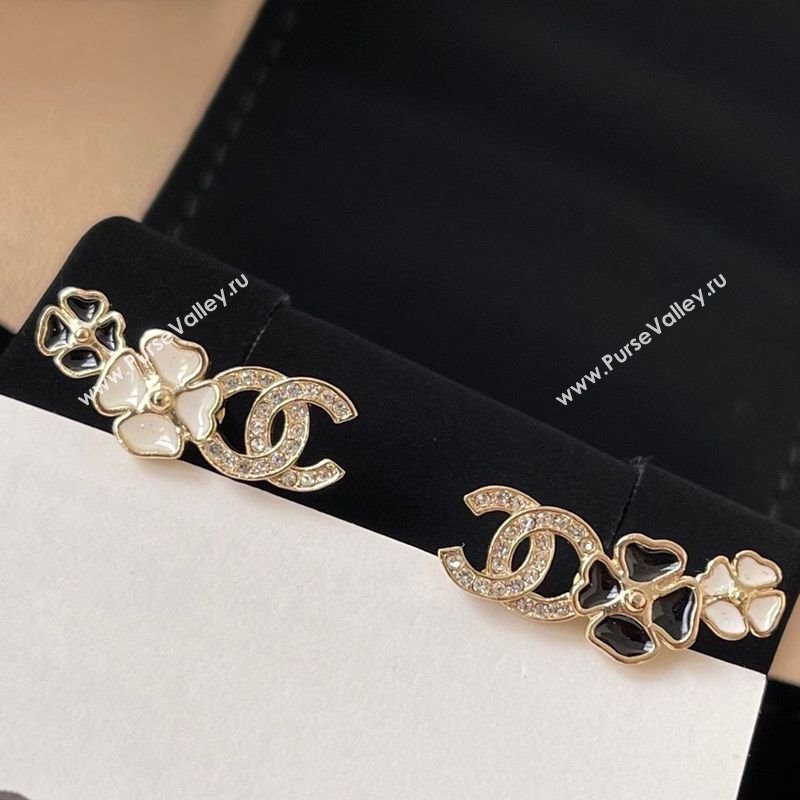 Chanel Bloom Stud Earrings Black/White 2025 0320 (YF-250320017)