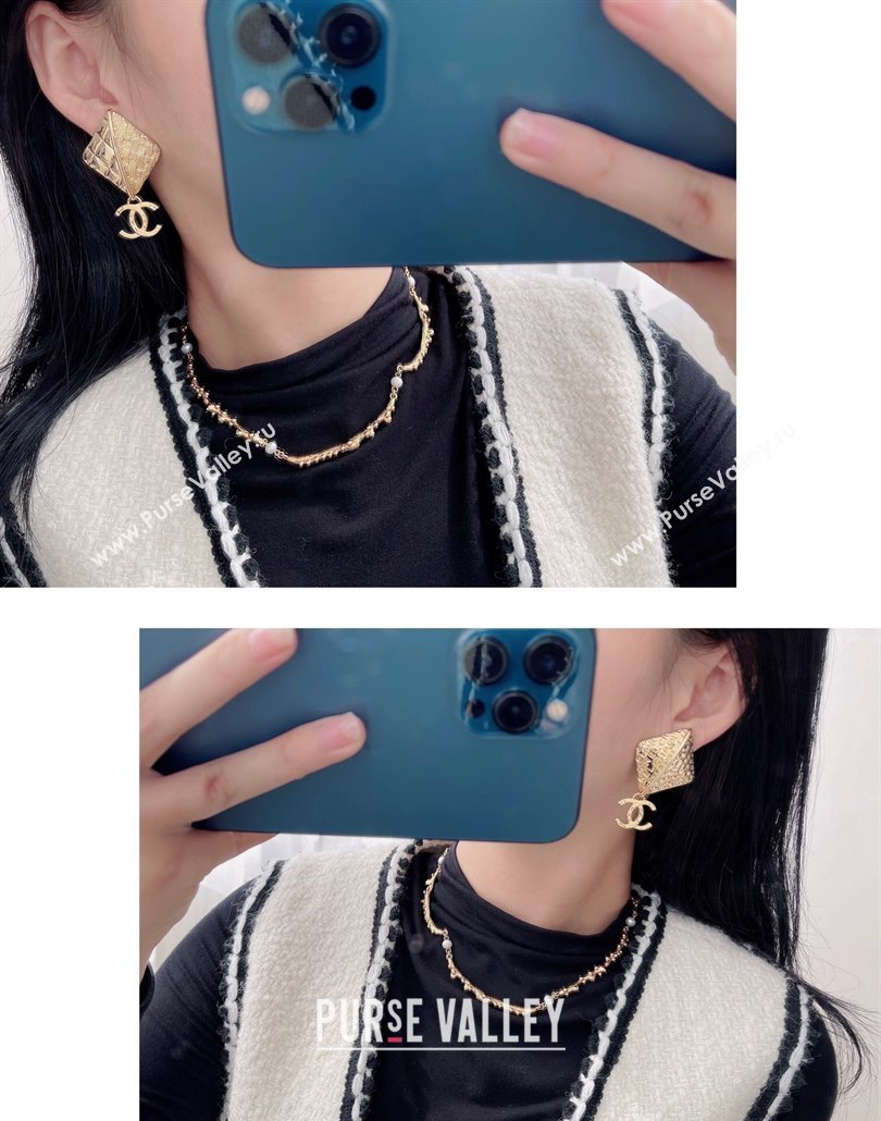 Chanel Quilted Short Earrings Gold 2025 ABE612 (YF-250320031)