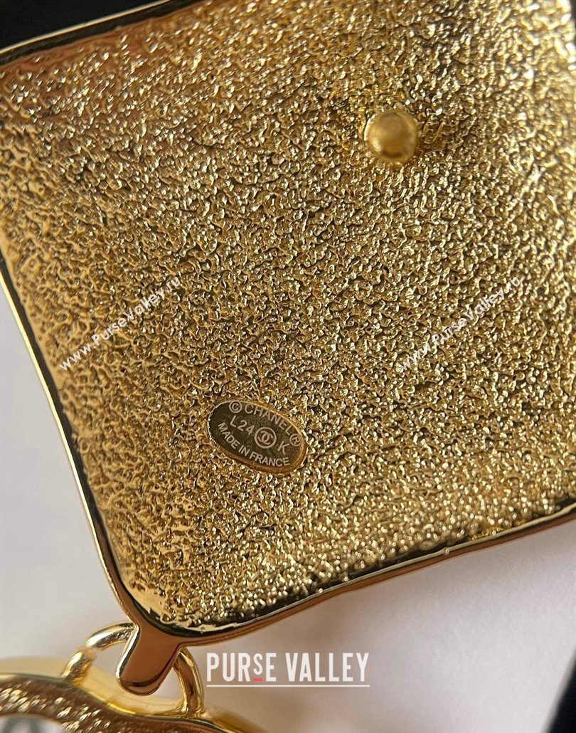 Chanel Quilted Short Earrings Gold 2025 ABE612 (YF-250320031)