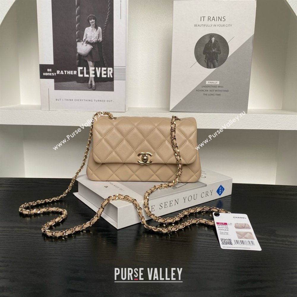 Chanel Lambskin Clutch with Chain AP4592 Beige 2025 (YEZI-25041106)