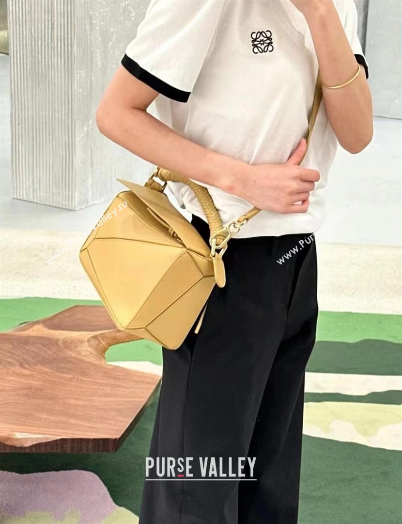 Loewe Small Puzzle Bag in Calfskin 9064 Sahara Yellow 2025 Top (KK-25042405)