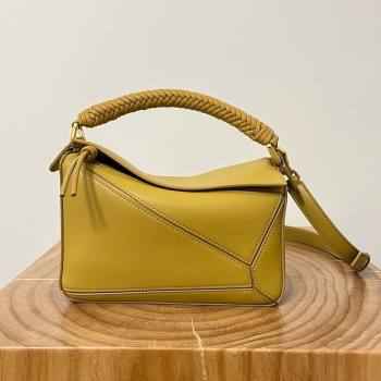 Loewe Small Puzzle Bag in Calfskin 9064 Sahara Yellow 2025 Top (KK-25042405)
