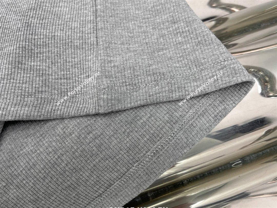 Miu Miu Vest M042827 Grey 2025 (Q-25042827)