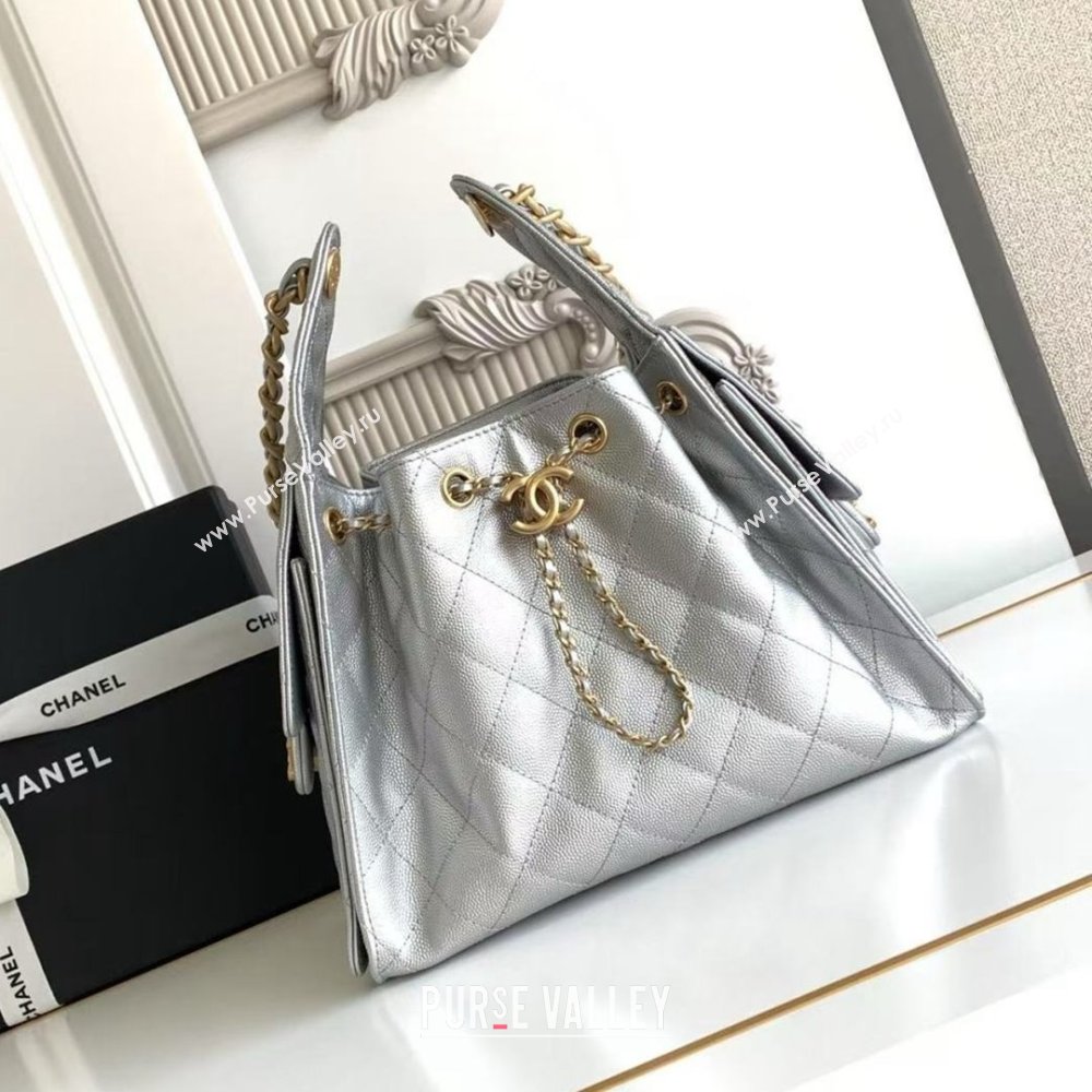 Chanel 25 Small Handbag in Grained Calfskin AS5293 Silver Spring-Summer 2025 (YEZI-25050605)