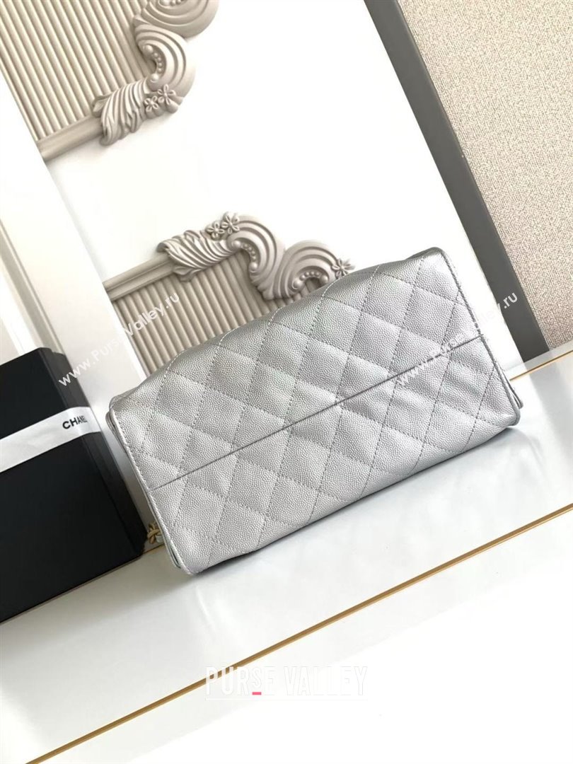 Chanel 25 Small Handbag in Grained Calfskin AS5293 Silver Spring-Summer 2025 (YEZI-25050605)