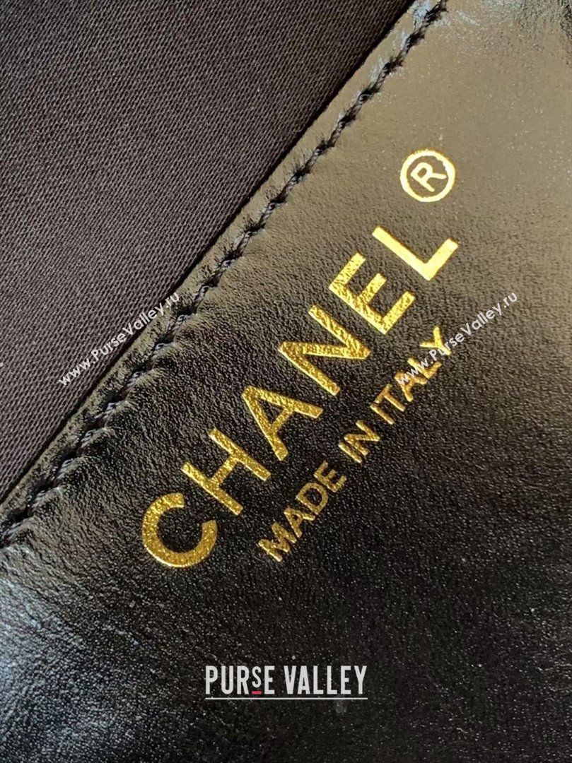 Chanel 25 Small Handbag in Grained Calfskin AS5293 Black Spring-Summer 2025 (YEZI-25050607)