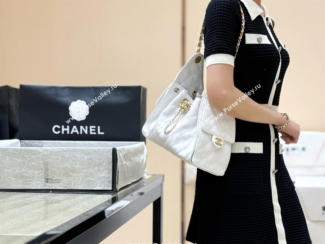 Chanel 25 Small Handbag in Grained Calfskin AS5293 White Spring-Summer 2025 Top Quality (SHUNY-25050614)