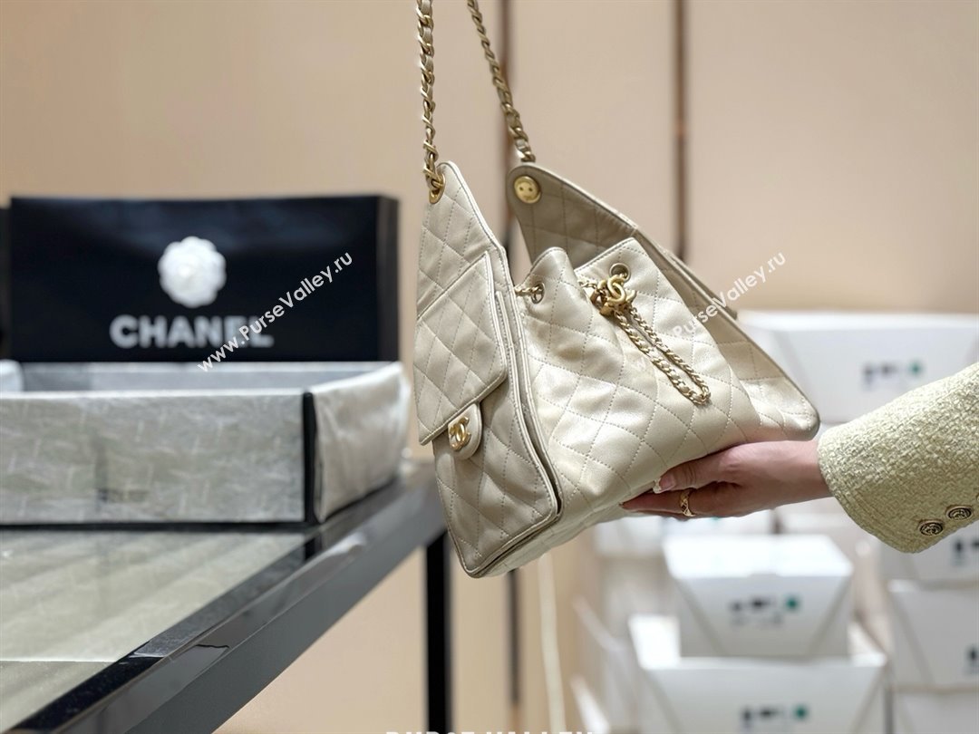 Chanel 25 Small Handbag in Grained Calfskin AS5293 Beige Spring-Summer 2025 Top Quality (SHUNY-25050615)