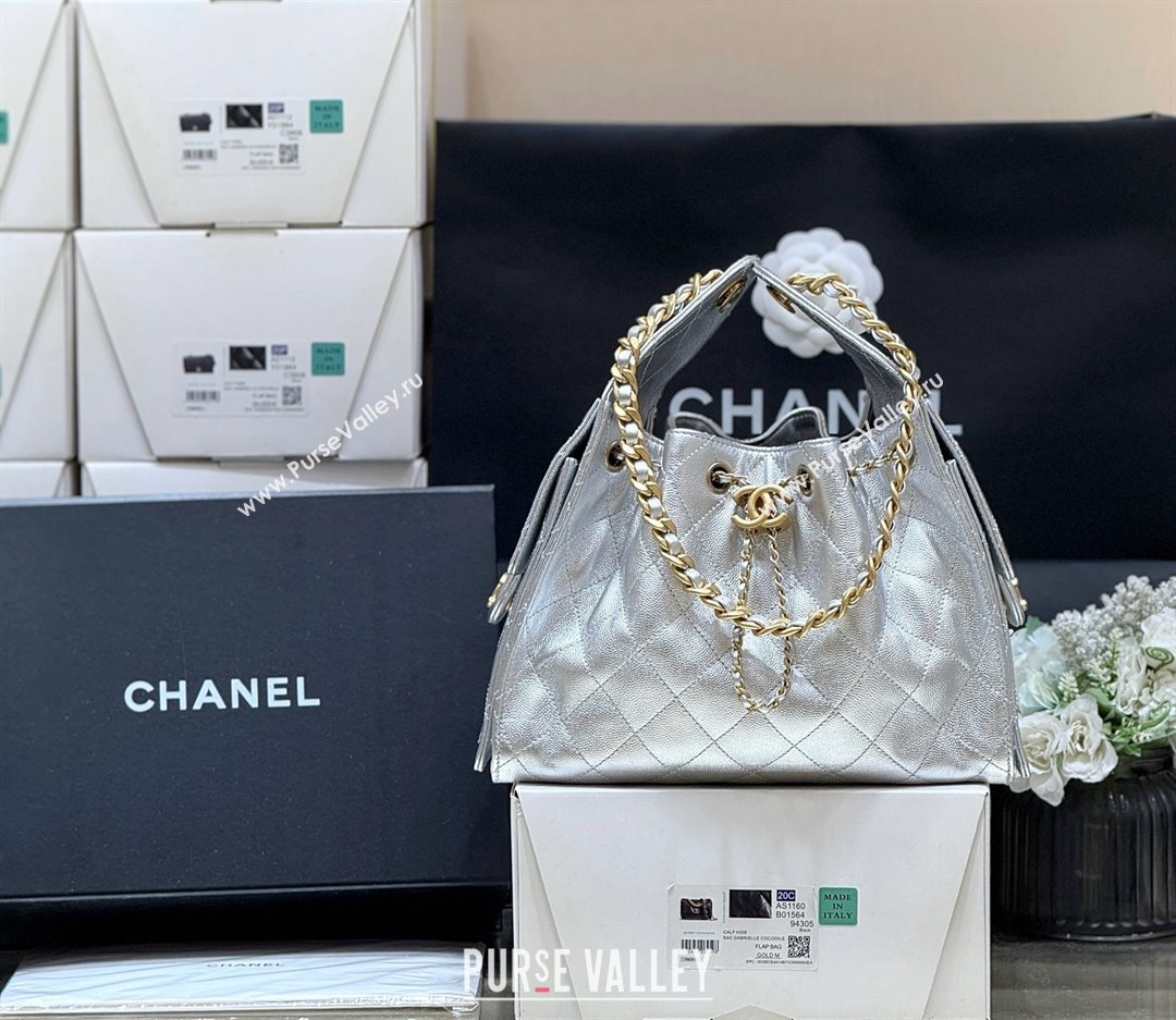 Chanel 25 Small Handbag in Grained Calfskin AS5293 Silver Spring-Summer 2025 Top Quality (SHUNY-25050617)