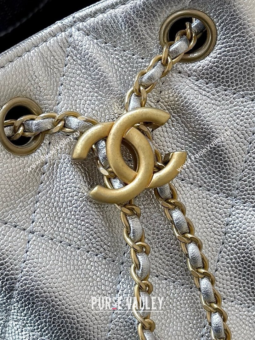 Chanel 25 Small Handbag in Grained Calfskin AS5293 Silver Spring-Summer 2025 Top Quality (SHUNY-25050617)
