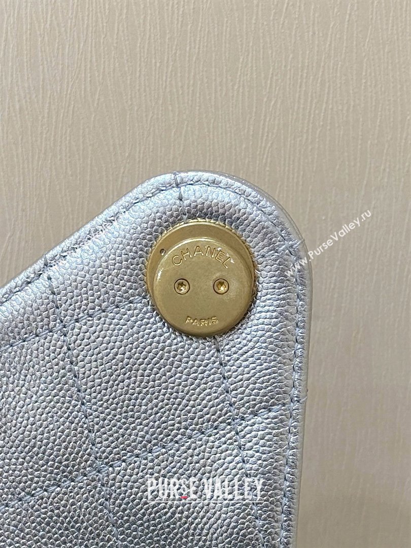 Chanel 25 Small Handbag in Grained Calfskin AS5293 Silver Spring-Summer 2025 Top Quality (SHUNY-25050617)