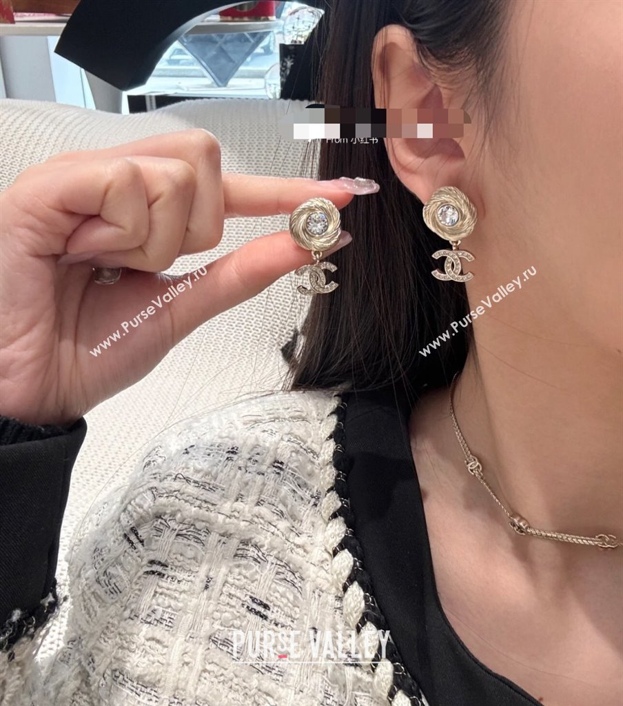 Chanel Strass Round Short Earrings Gold 2025 0509 (YF-250509047)