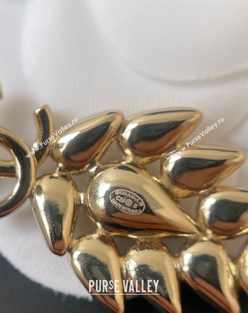 Chanel Feather Brooch Gold/Pink 2025 0509 (YF-250509053)