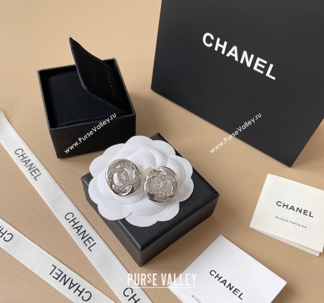 Chanel Strass CC Round Stud Earrings Silver 2025 0509 (YF-250509064)