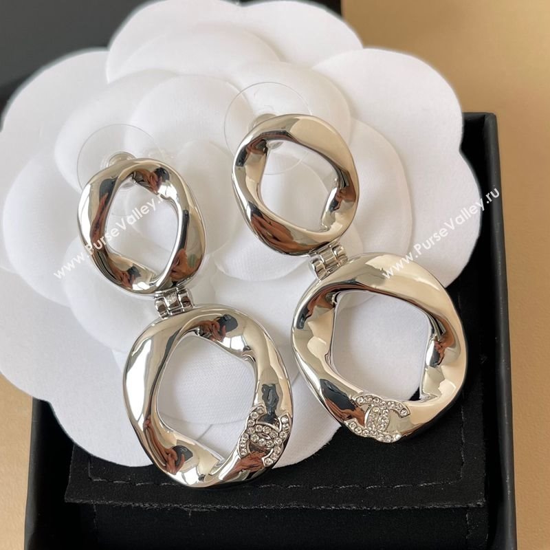 Chanel Strass Round Short Earrings with Strass CC Silver/Gold 2025 (YF-250509061)