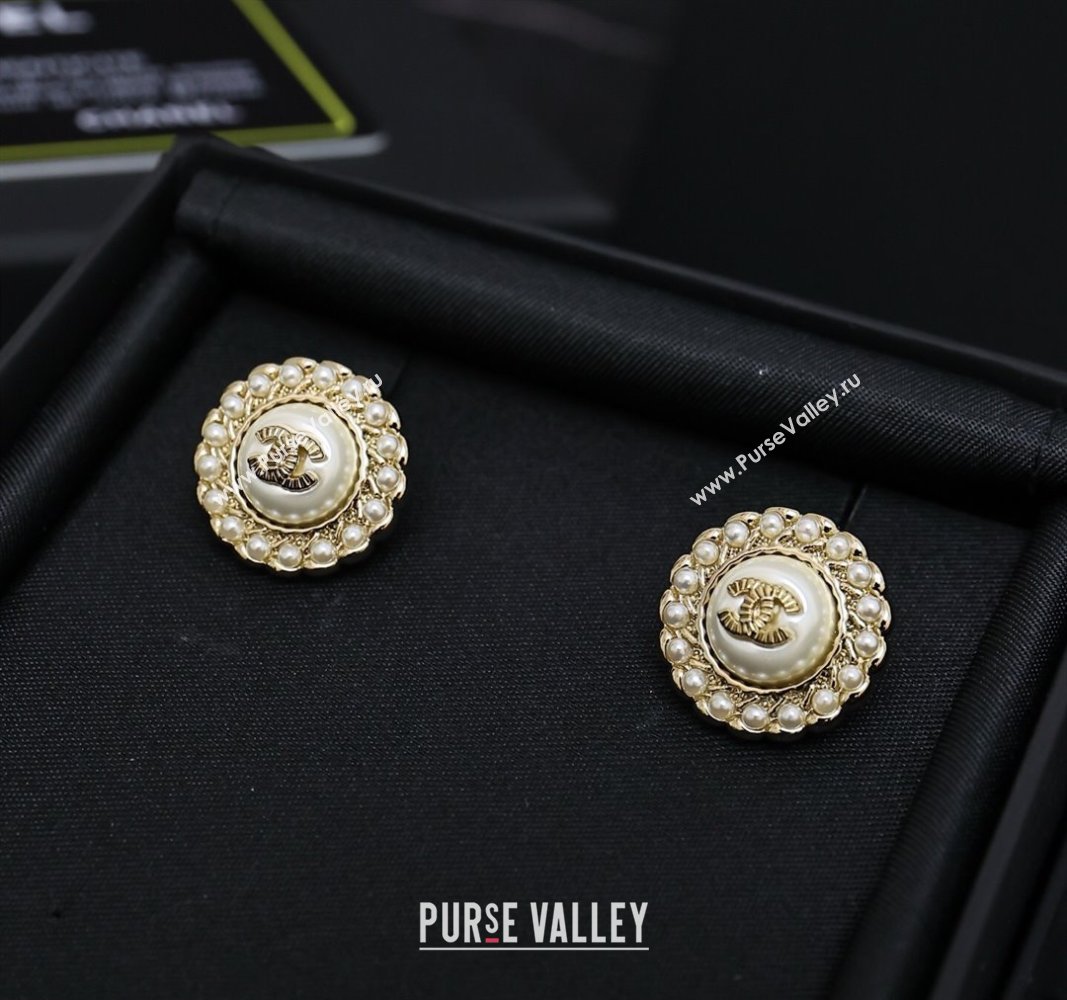 Chanel Pearls Round Stud Earrings White 2025 0509 (YF-250509067)
