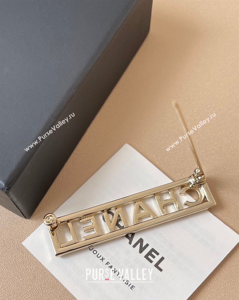 Chanel Letters Framed Brooch Gold 2025 0509 (YF-250509079)