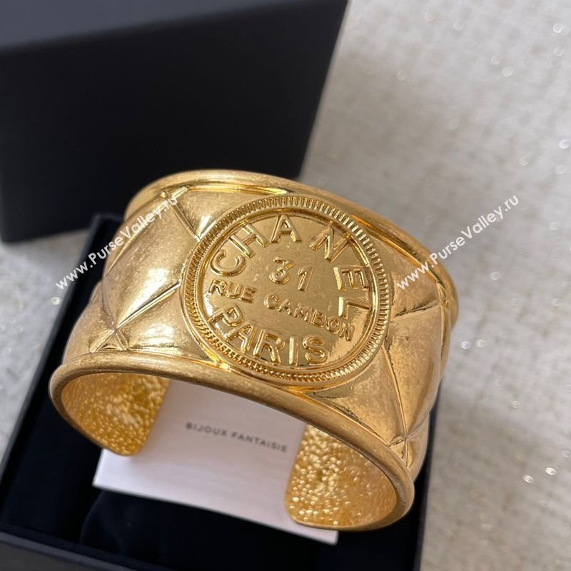Chanel Vintage Cuff Bracelet Gold 2025 0509 (YF-250509094)