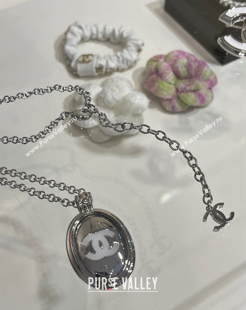 Chanel Jennie Oval Pendant Necklace 2025 0509 (YF-250509120)