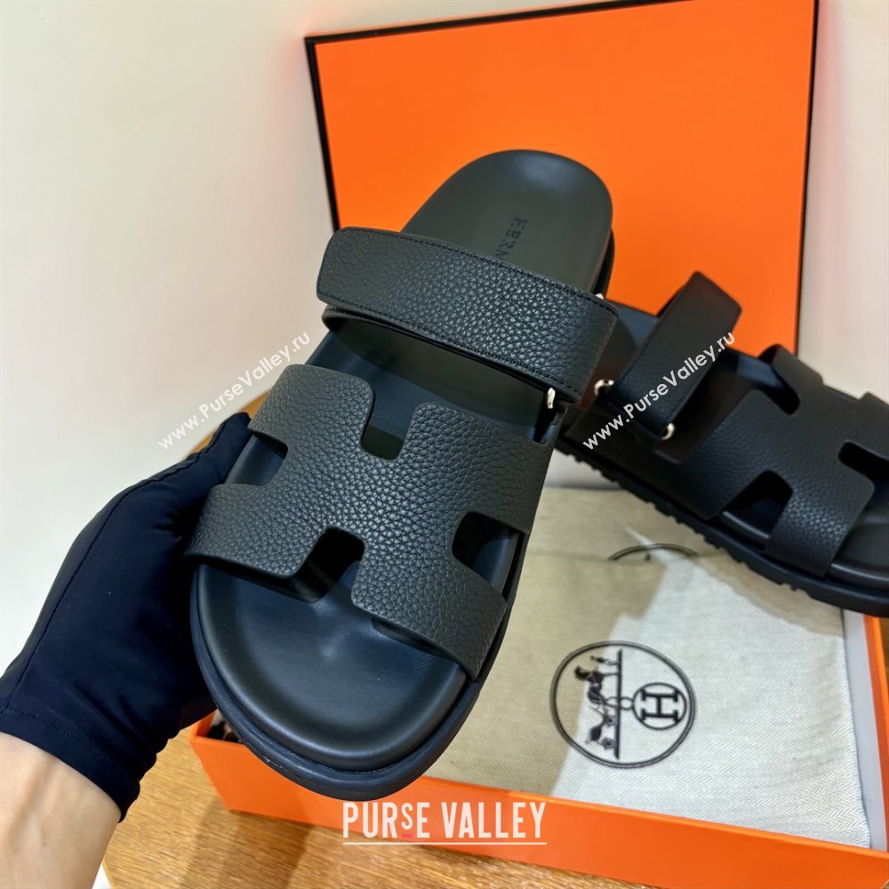 Hermes Chypre Flat Sandals in Togo Calfskin Black 2025（Handmade） (MDU-25061102)