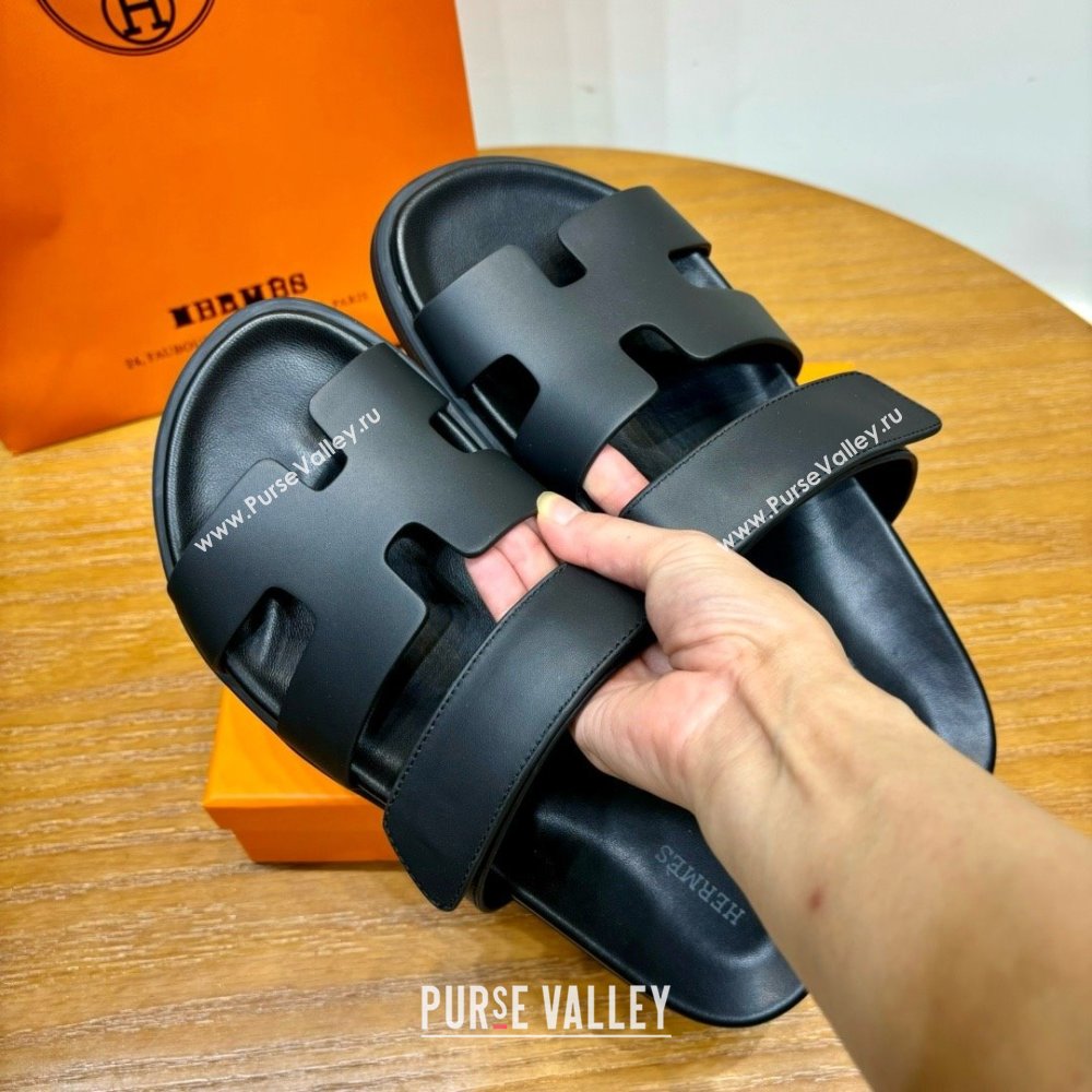 Hermes Chypre Flat Sandals in Smooth Calfskin Black 2025（Handmade） (MDU-25061103)