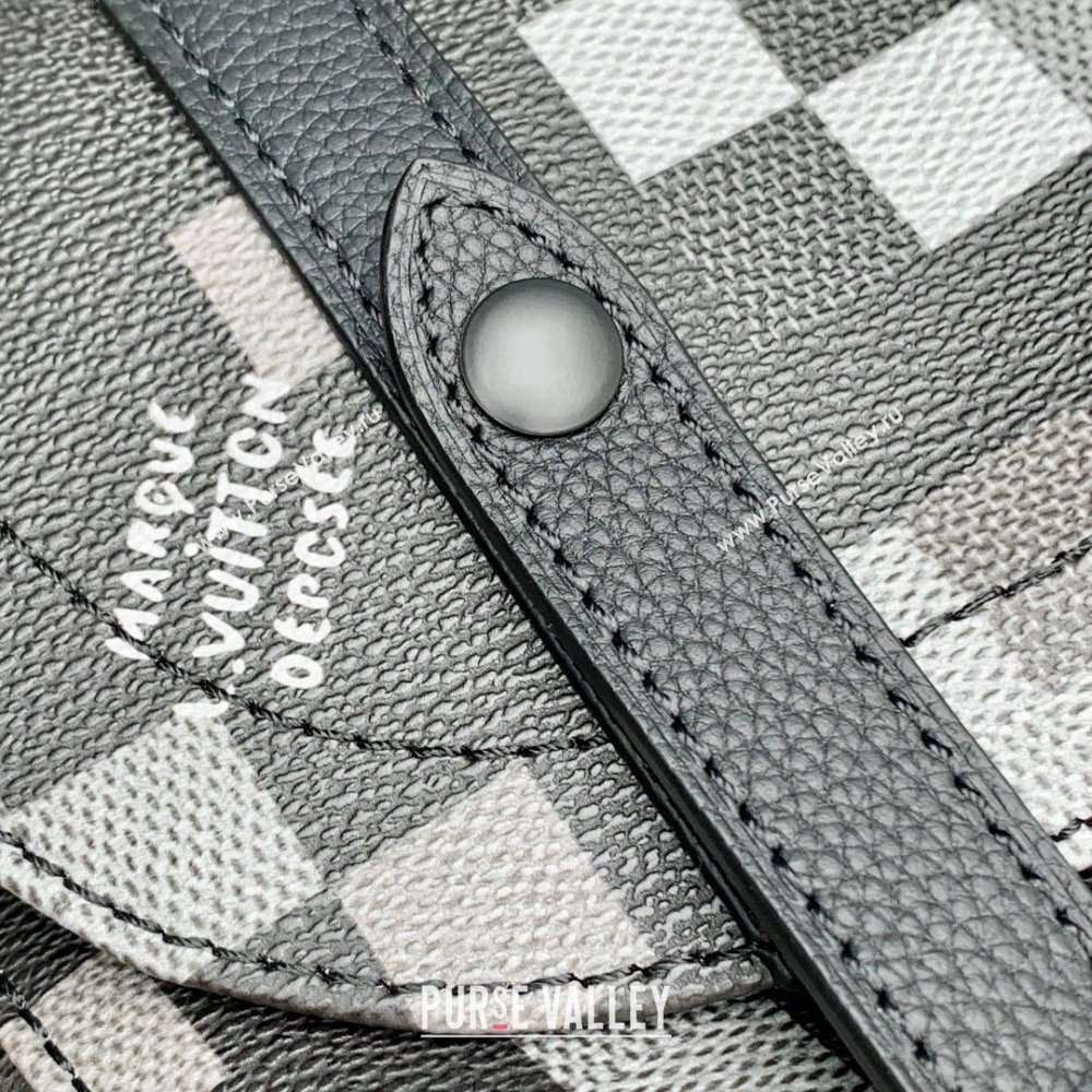 Louis Vuitton Christopher MM in Damoflage Black Canvas M14952 2025 (K-25061302)