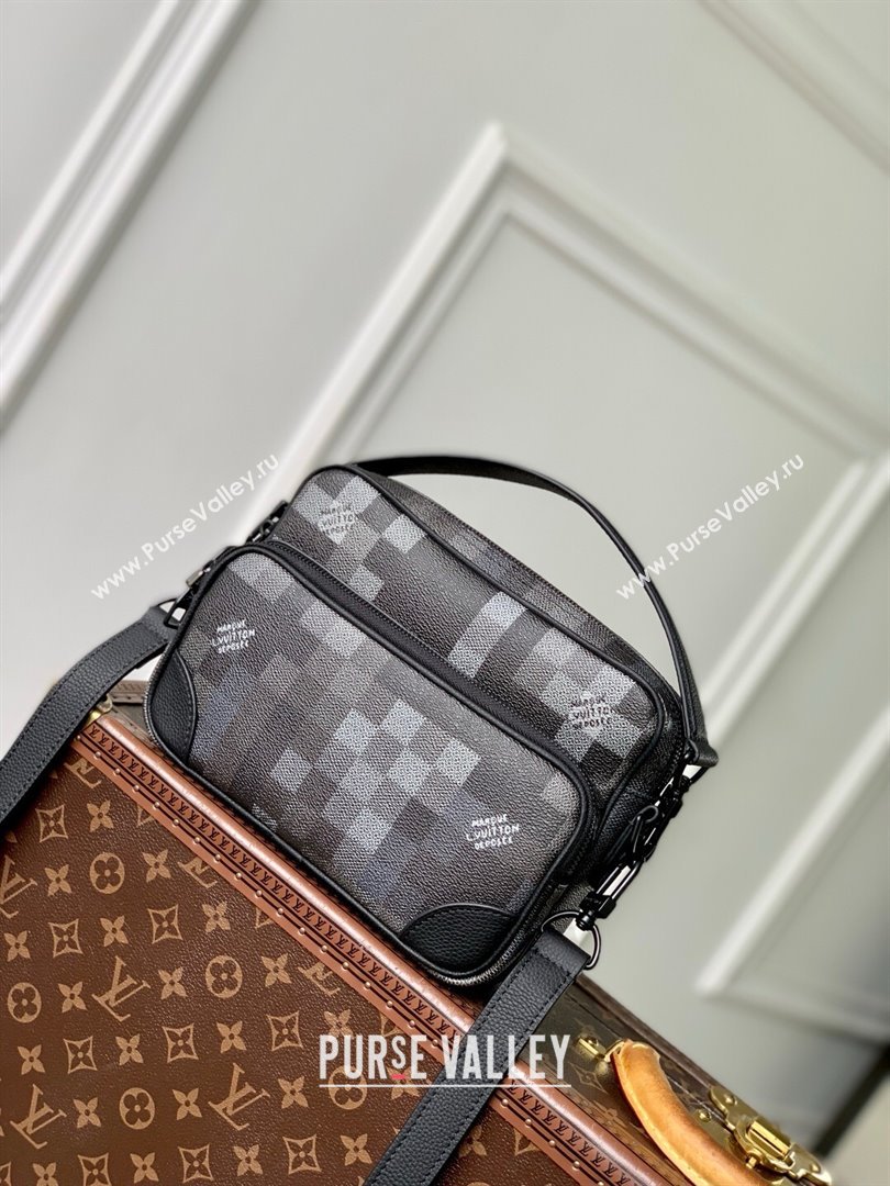 Louis Vuitton Nil Messenger Bag in Damoflage Black Canvas M14988 2025 (K-25061303)