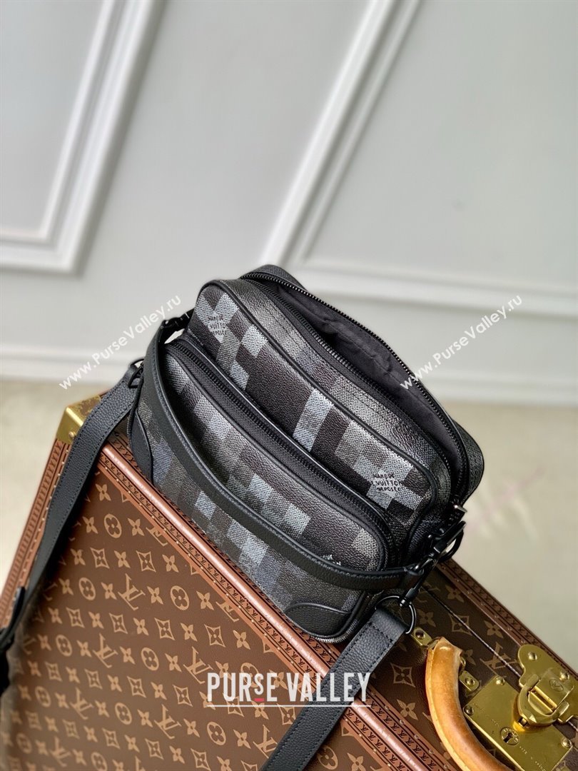 Louis Vuitton Nil Messenger Bag in Damoflage Black Canvas M14988 2025 (K-25061303)