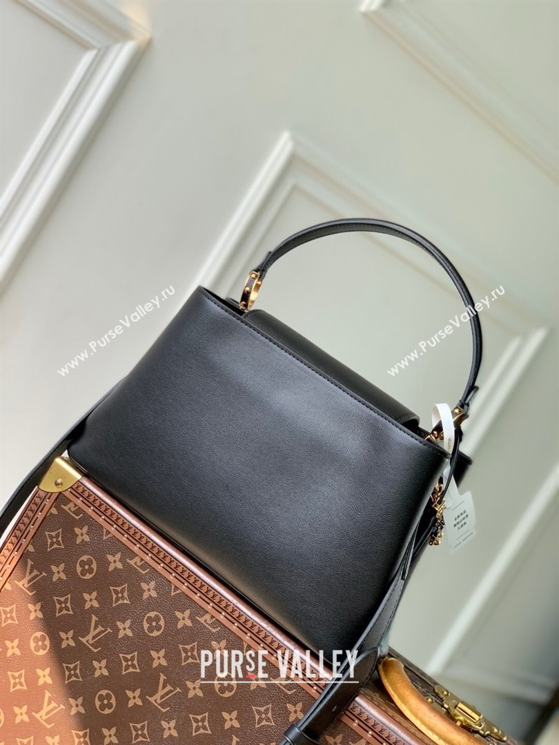 Louis Vuitton Capucines MM Souple Bag in Calf Leather M12924 Black 2025 (K-25061309)