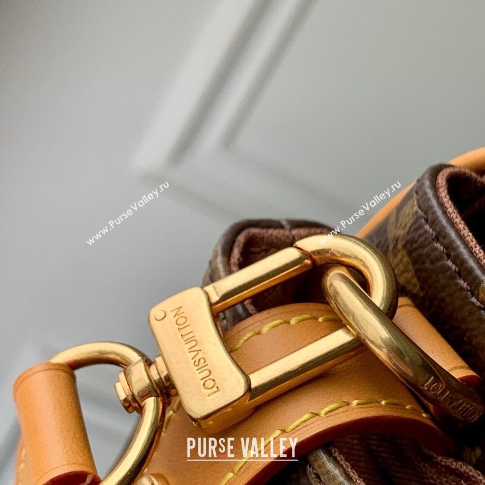 Louis Vuitton Cargo Wearable Wallet in Monogram Canvas M14742 2025 (K-25061803)