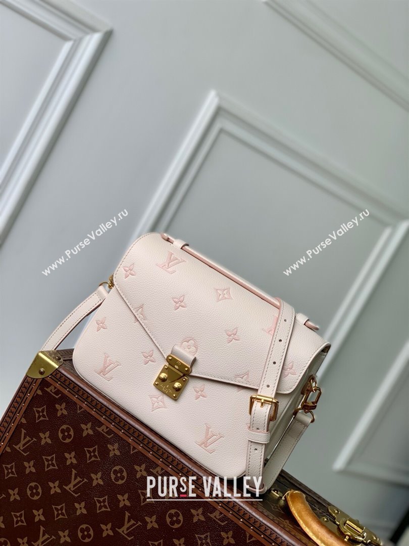Louis Vuitton Pochette Metis Bag in Eden Debossed Grained Cowhide Leather M14977 2025 (K-25061801)
